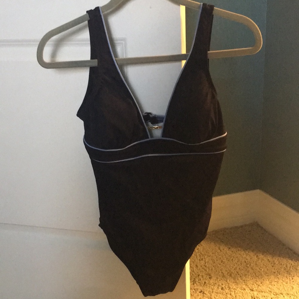 Nautica deep plunge one piece bathing suit